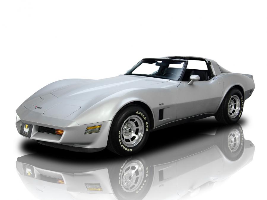  Chevrolet Corvette 1980 года  (фото 2 из 25)